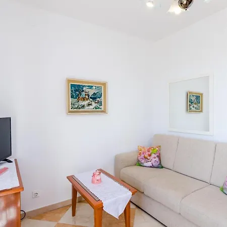 Nicol - Two-bedroom With Sea View Διαμέρισμα