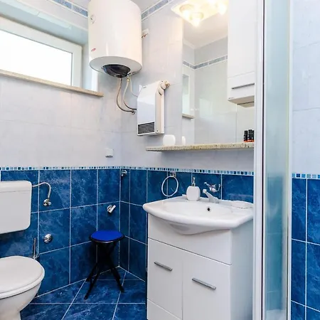 Nicol - Two-bedroom With Sea View Appartement